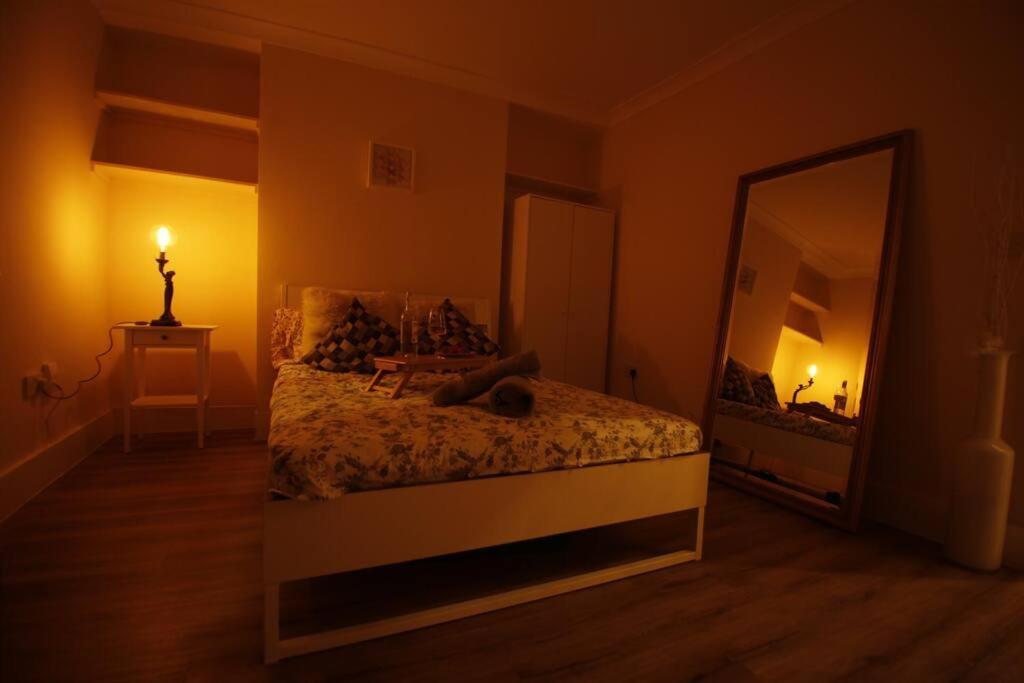 لندن Hygge Camden Town 2 Bedrooms Apartment المظهر الخارجي الصورة